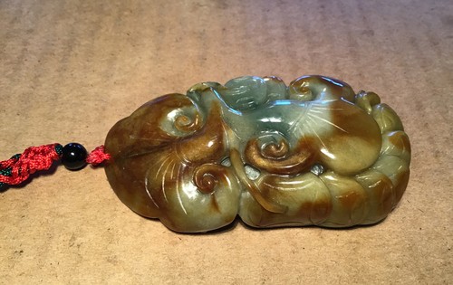 Carved Green Jadeite Komodo Dragon / Sea Life Partial Translucent Pendant - Picture 5 of 13