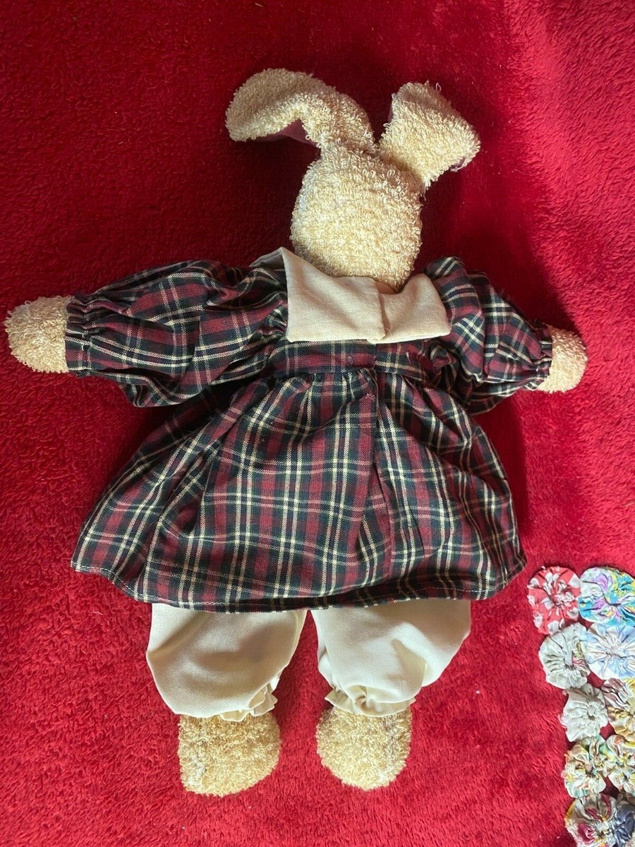 ワンピース Hashtag DDD Bunny Doll Green Brown Plaid Petal Dress Stuffed Country Bunny Rabbit Doll in Plaid Dress with Hearts
