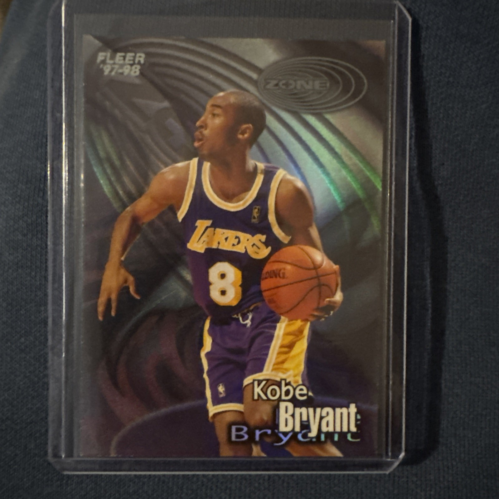 1997-98 Fleer Zone Kobe Bryant #2 rare insert 12 of 15 Z