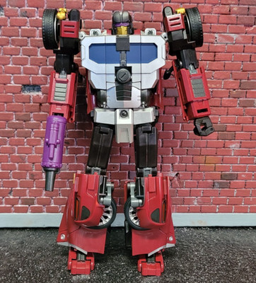 TransformMission M-04 Over Turn figure - part of Havoc combiner