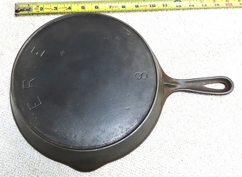 Vintage Griswold "ERIE" No. 8 Skillet, Heat Ring, Excellent Shape, NO Wobble