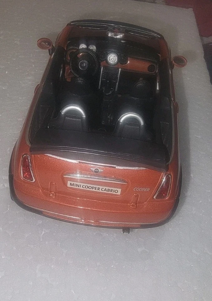 metal Diecast mini cooper Carbio Convertible  - Image 3 of 4