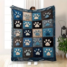 Cozy Paw Print Quilt Throw Blanket- Soft Flannel All-Season 280gsm Heavyweight