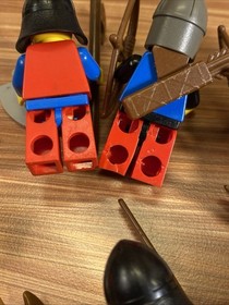 LEGO 6085 BLACK MONARCH&rsquo;S CASTLE Minifigures Weapons Horses Vintage Dirty