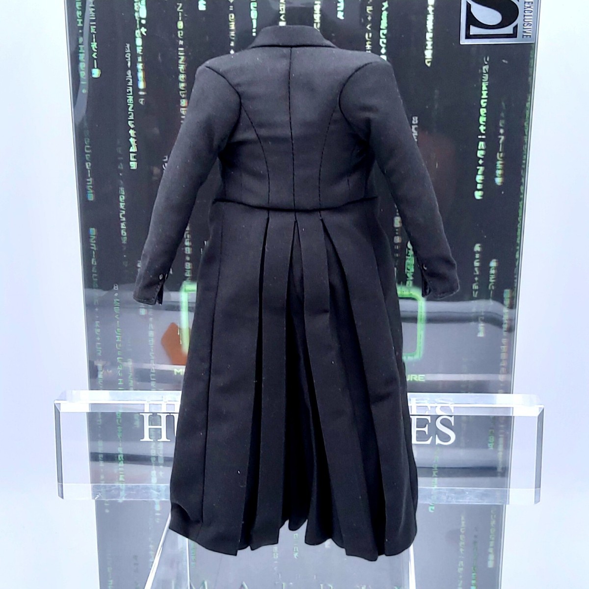 Hot Toys MMS657 Matrix Resurrections NEO 1/6 action Figure