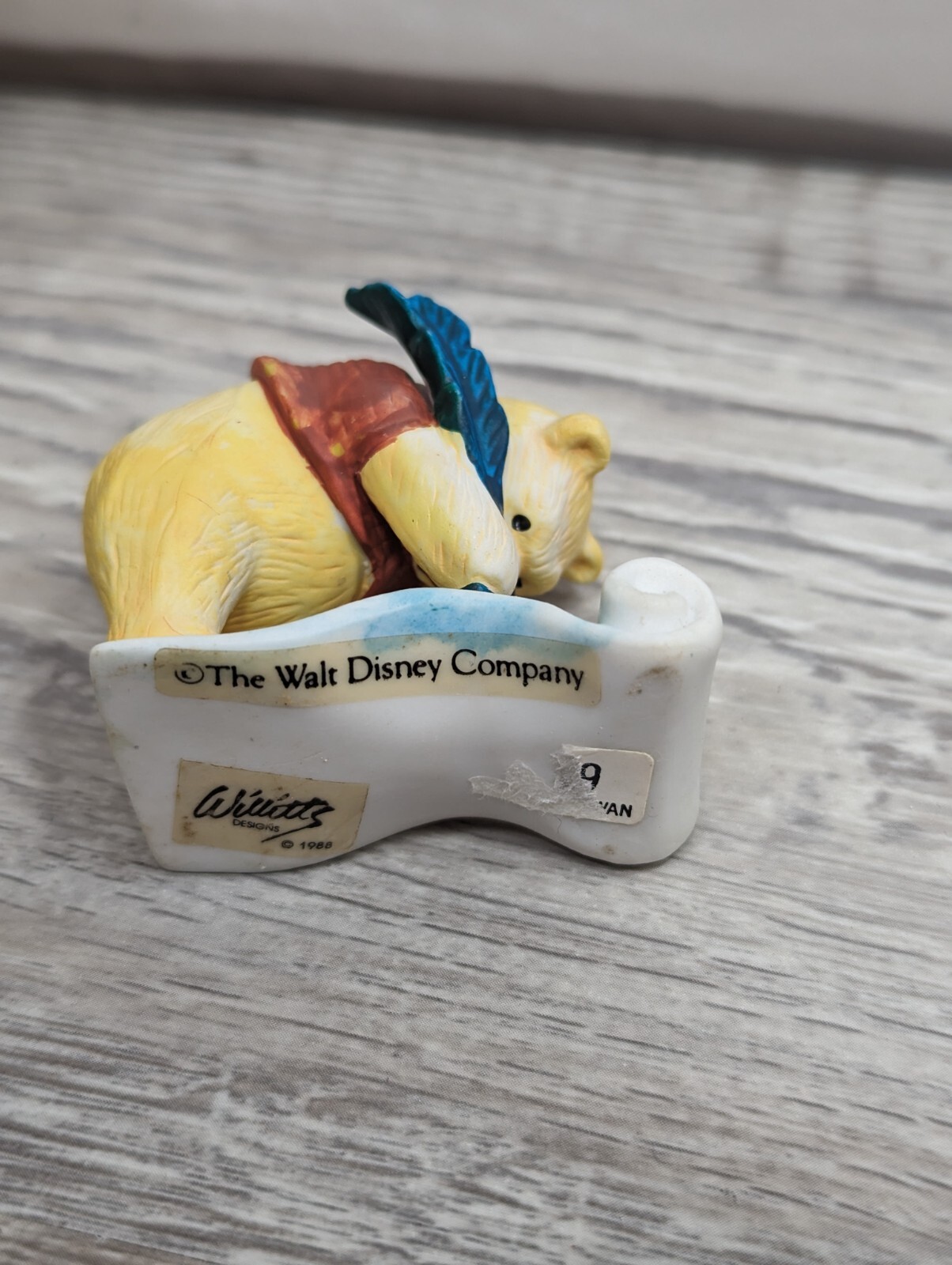 Classic Winnie the Pooh  Figure  -1988 Walt Disney Co Willitts Design