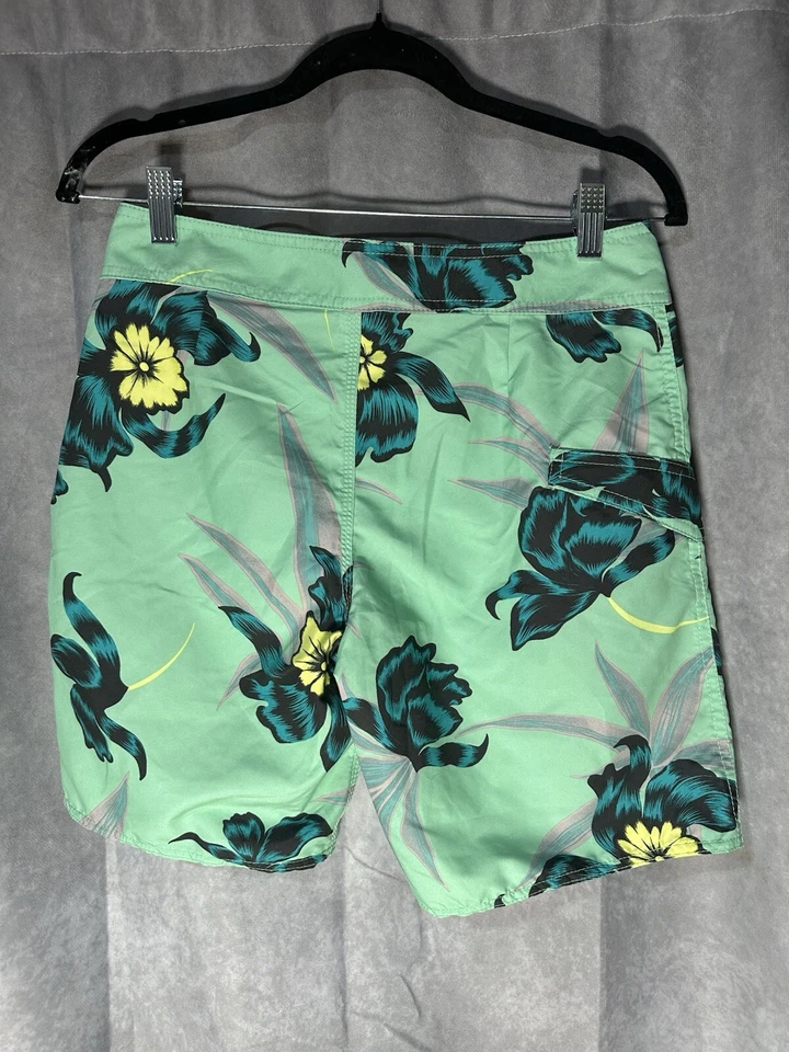 Новые шорты для мальчиков размер 20 (18) Volcom полиэстер MOD полидактальный сундук - Изображение 2 из 2