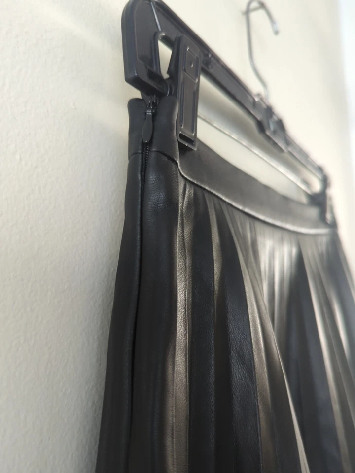 Falda midi plisada Aqua para mujer talla Xs Foto 3 de 4