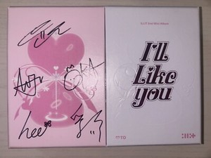 Illit Signed Album | eBay