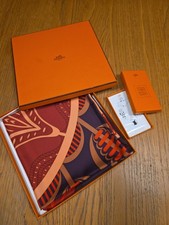 Hermès Paris Scarf Silk with Box & Cards Geometrie Cretoise Excellent Condition 