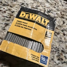 DeWalt DCS16150 1-1/2" 16 Gauge Heavy-Duty Straight Finish Nails