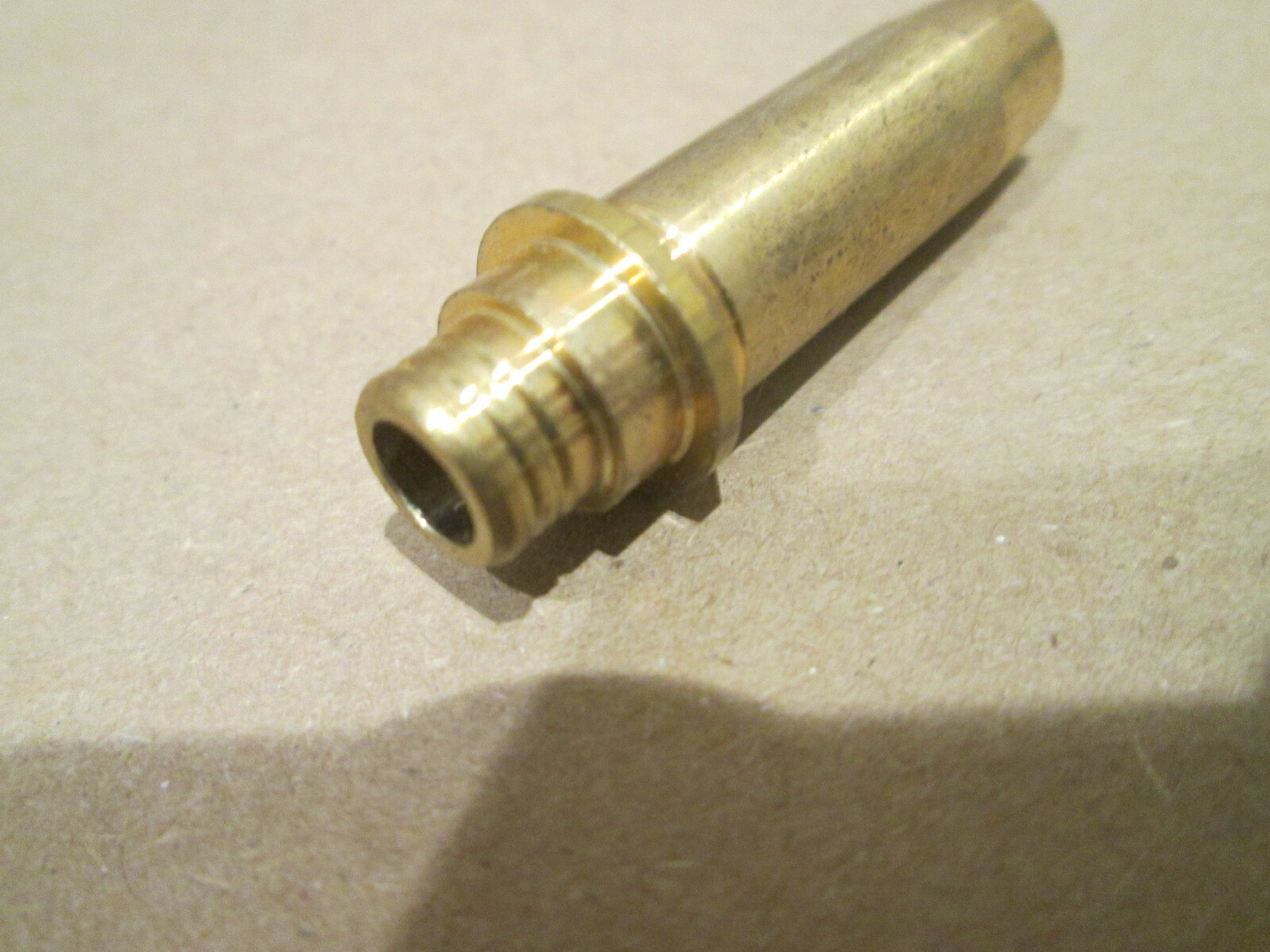 Ferrari 355-360 - Exhaust Valve Guide - P/N 176438/A