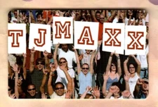 T.J.MAXX Sports Fans Holding Up TJMAXX sign ( 2007 ) Gift Card ( $0 )
