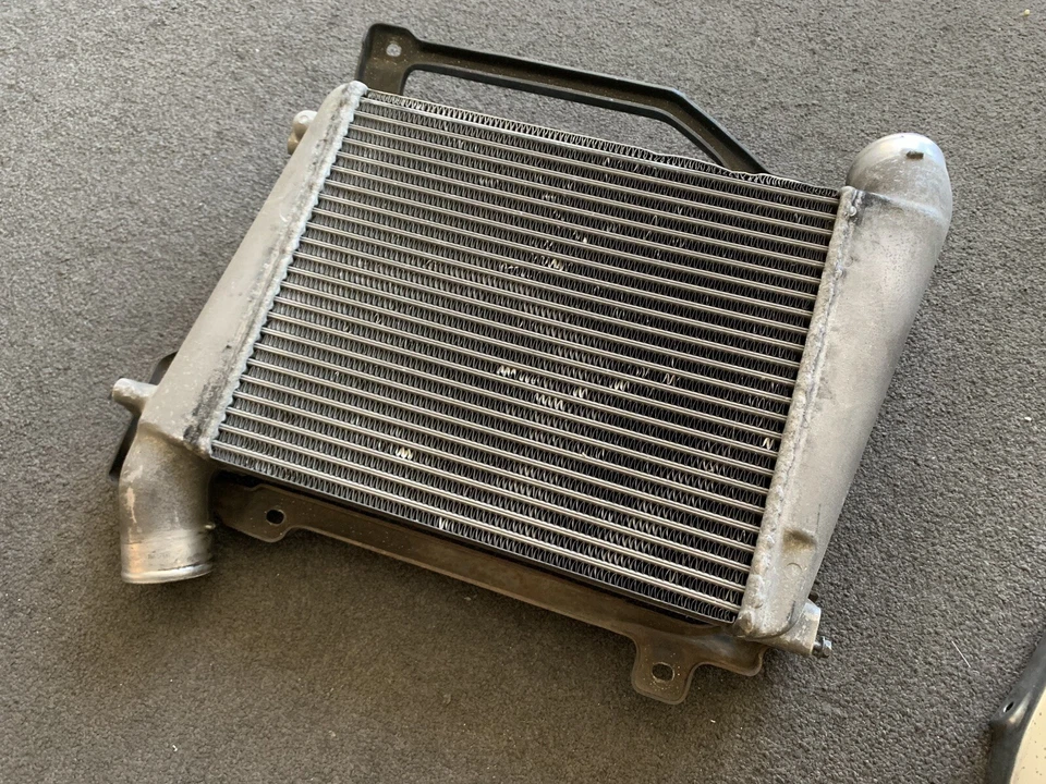 日产 PULSAR RNN14 GTI-R 正品中间冷却器 SR20DET 原始设备制造商带装饰 — 第 3/4 张图片