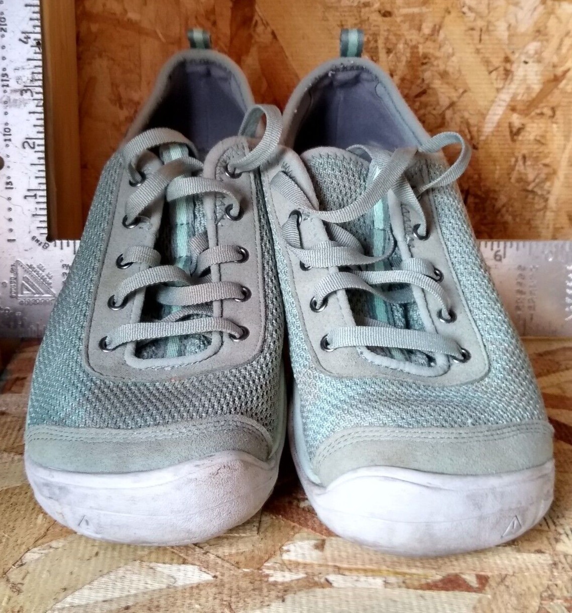 KEEN Sneakers Appassionate verdi come nuova da donna taglia 8 5 pelle scamosciata contorno arco