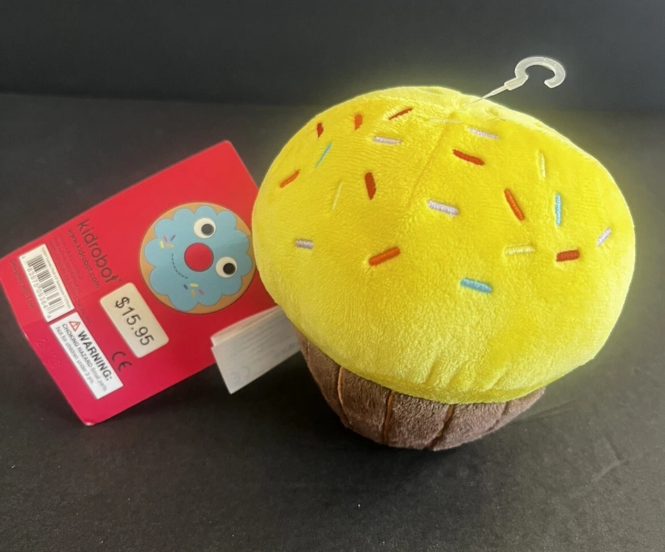 Kidrobot Yummy World 5" Buttercream Cupcake Toy Designer Plush NEW w/Tag - Rare! - Image 2 of 4