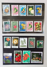 Lot de 19 timbres oblitérés nature et fleurs - Monde et France
