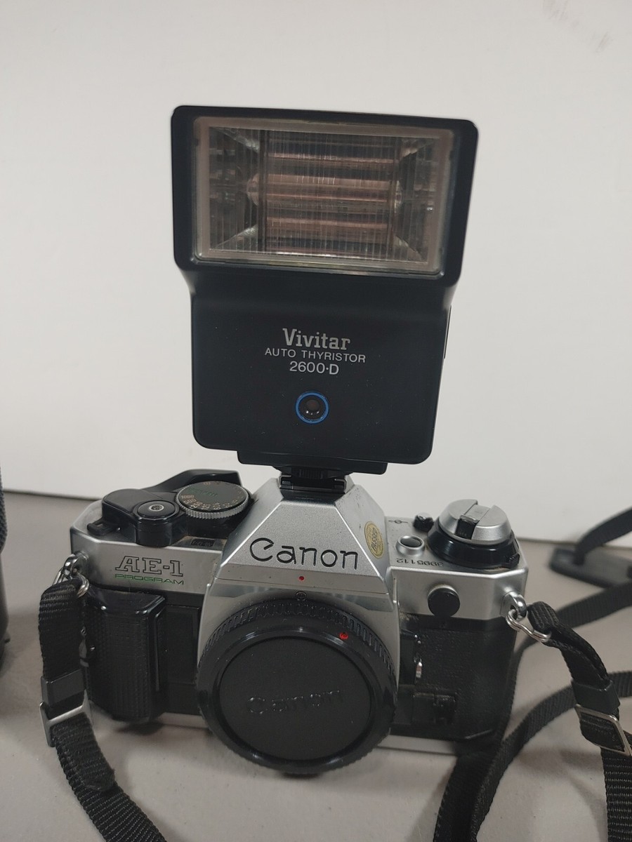 CANON AE-1 PROGRAM 35mm Film Camera w/ 52mm promaster spec 7 lens