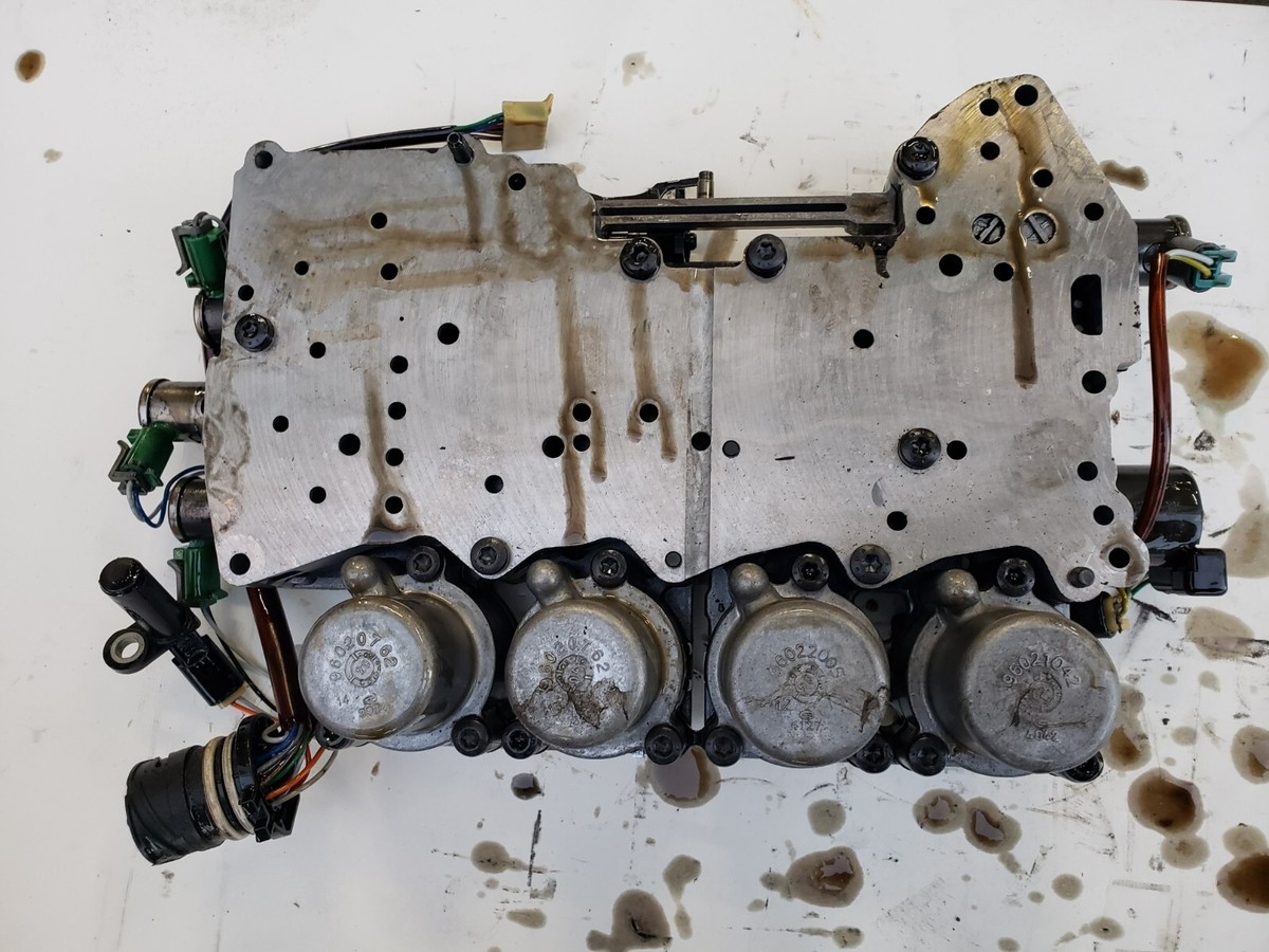 05 BMW X3 E83 VALVE BODY AUTOMATIC TRANSMISSION MECHATRONIC 