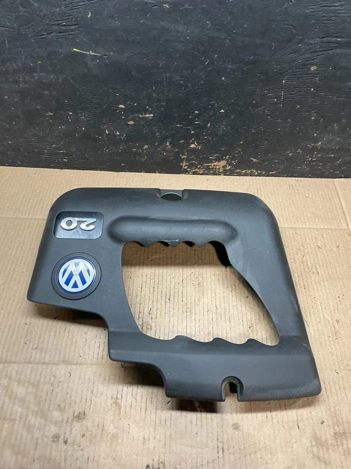 Cubierta del motor Volkswagen 2.0 Jetta 2001-2004 T6595 DG Foto 2 de 4