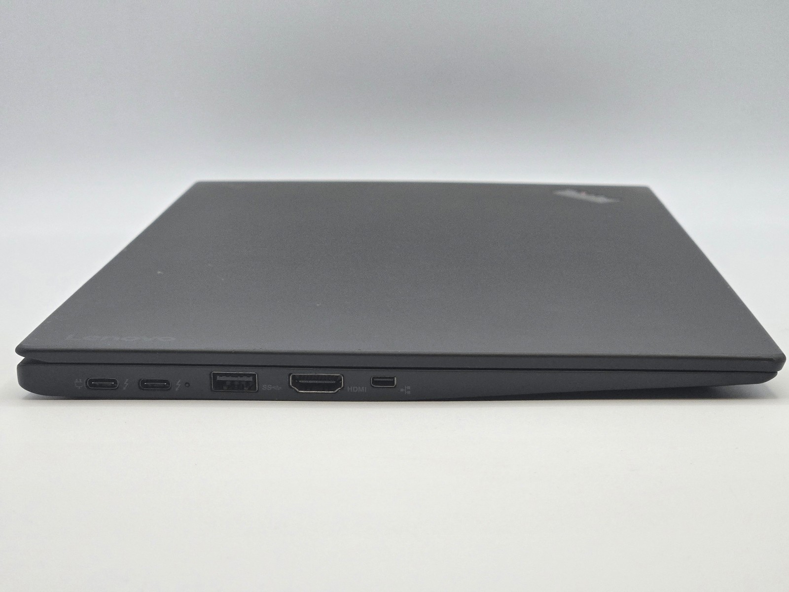 Lenovo ThinkPad X1 Carbon 5th Gen - Type 20HR, 14-Inch Laptop, with Intel Core i7 7th Gen., Windows 10 Pro