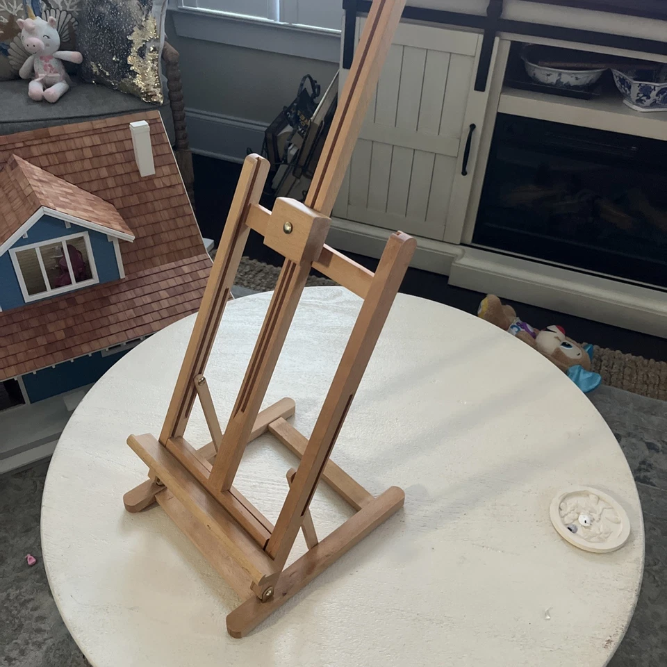 2 Beechwood Artist Tilting Table Easels, W&N + 1 Unbranded max Height 83 + 75 cm - Image 2 of 3