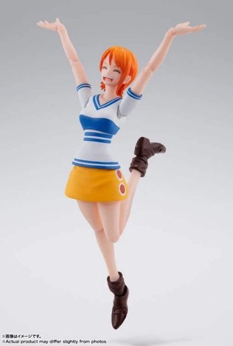 One Piece S.H.Figuarts Nami (Romance Dawn) Action Figure - Picture 4 of 13