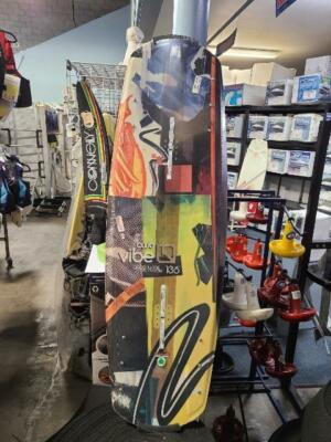 CWB WAKEBOARD VIBE 136 | eBay