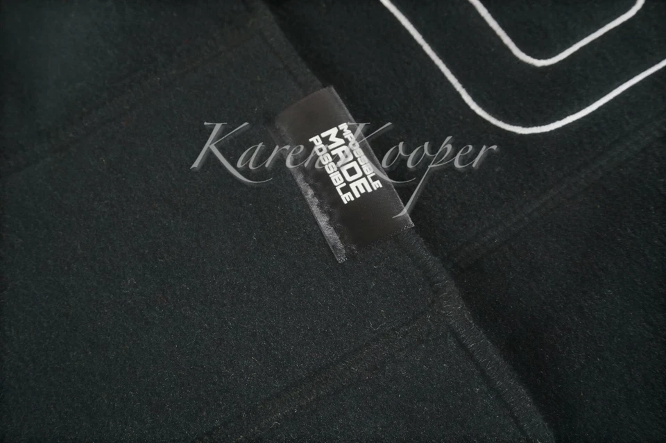 AUTHENTIC SUPREME POLARTEC ® SCARF BLACK FW18 NEW WITH TAGS SEALED - Image 3 of 4