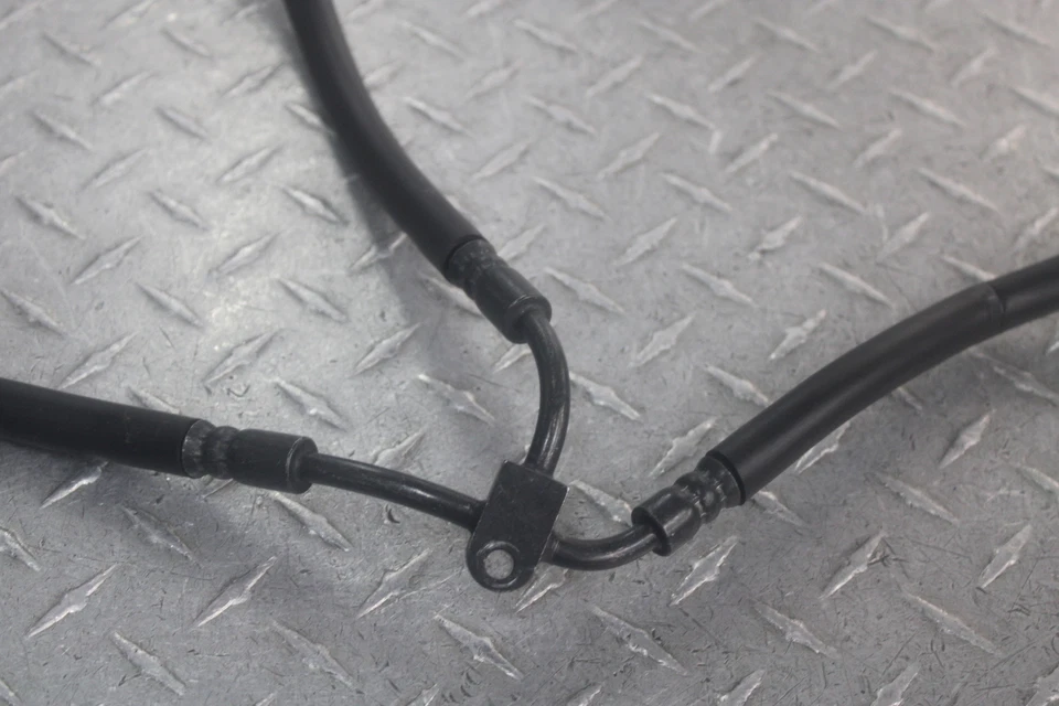 Yamaha YZF R6 2008 pinza de freno delantera manguera línea 13S-25872-01-00 Foto 3 de 4