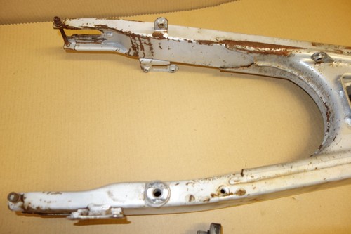 YAMAHA XT400 XT 400 3TB XT600 swingarm body frame - Picture 10 of 11