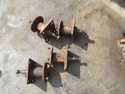 case 1816B hub axle assembly 1816  1816c buying one (90 day guarantee)