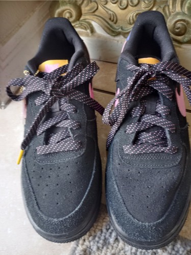 nike air force 1 lv8 black flamingo