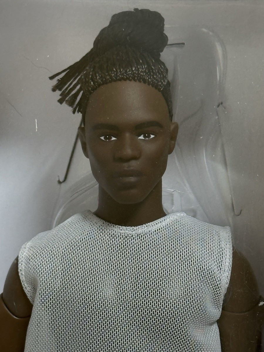 Barbie - バービー　ケン　barbie looks #4 Barbie LOOKS #4 JON Ken Doll With Bun And Braids Mattel