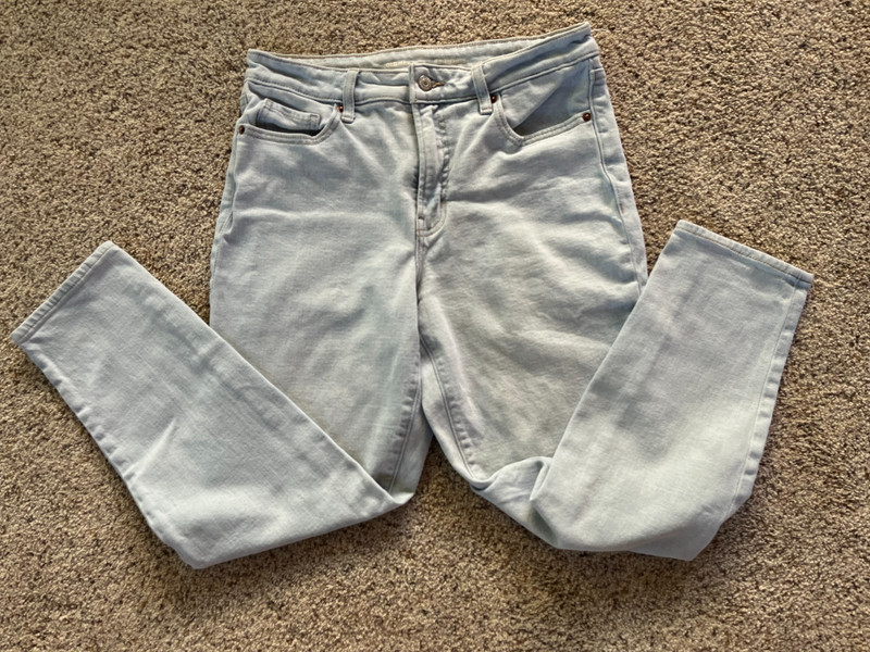 Women's Old Navy O.G. High Rise Straight Denim Jean -Size 6 - 25" Inseam - Light