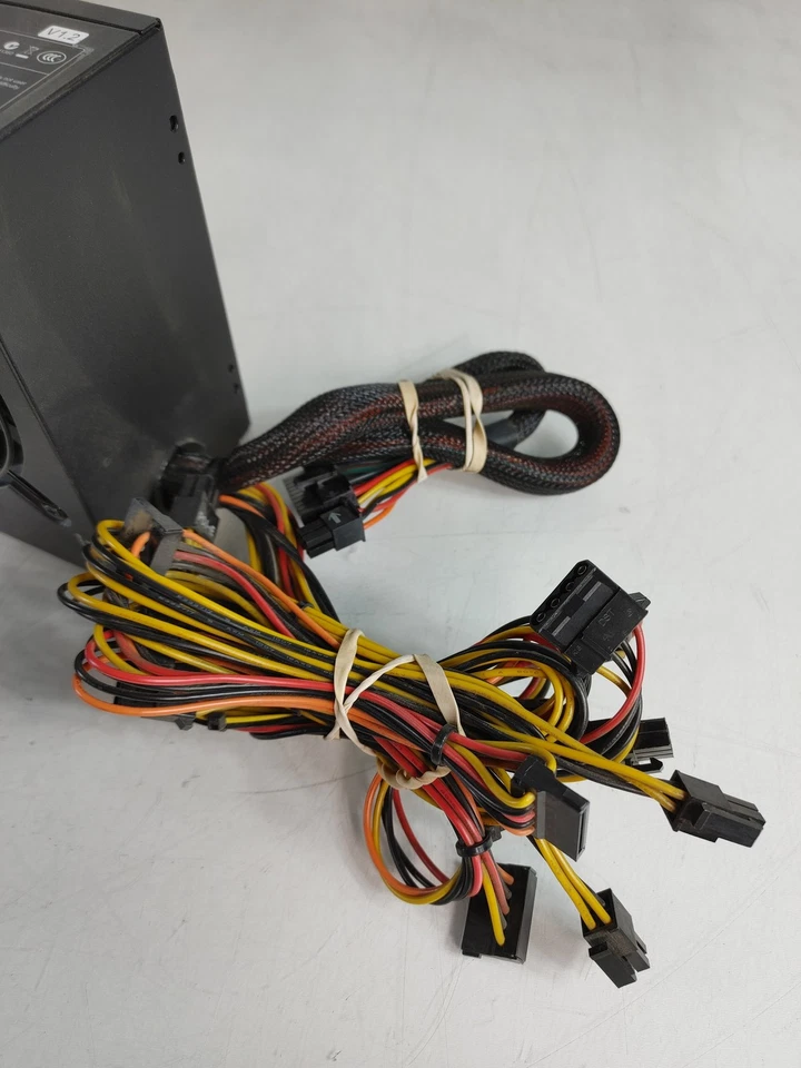 SilverStone 400 W 20 Pin ATX Desktop Power Supply SST-ST40F-ES - Image 3 of 4