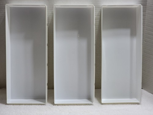 3 VINTAGE WHITE RUBBERMAID #2918 6"x15"x2" DESK DRAWER ORGANIZERS STORAGE - Picture 4 of 7