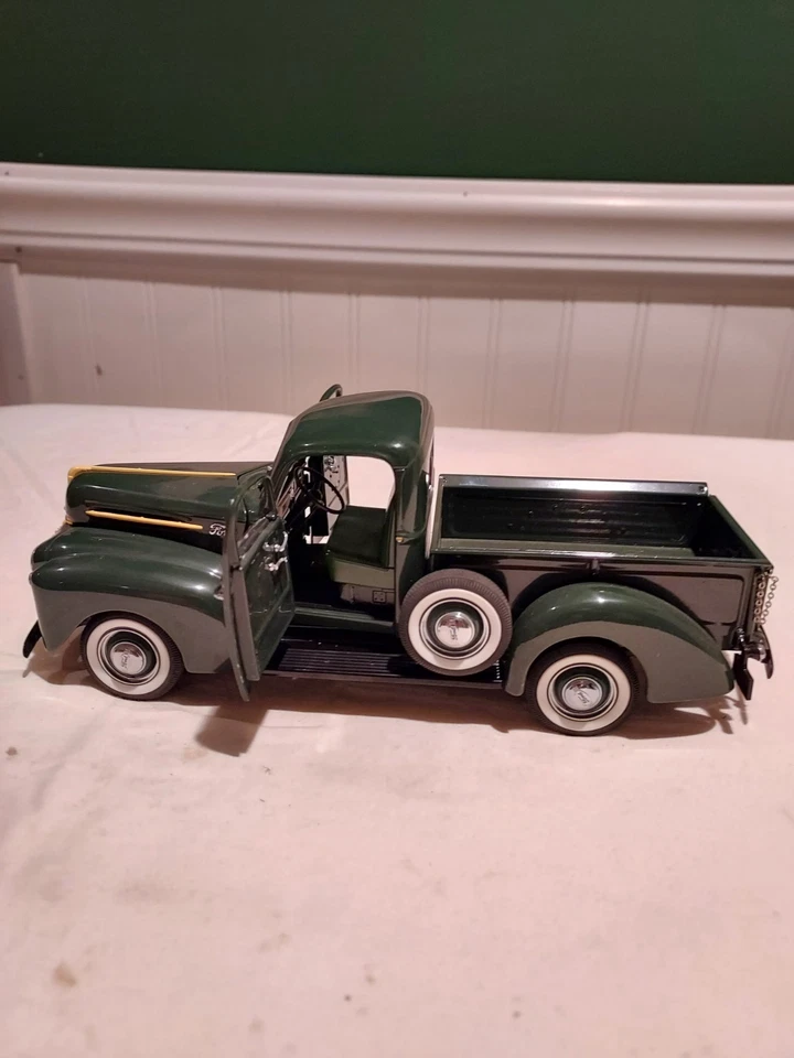  Ford Pickup 1942 1:24 de Danbury como nuevo en caja original Foto 4 de 4