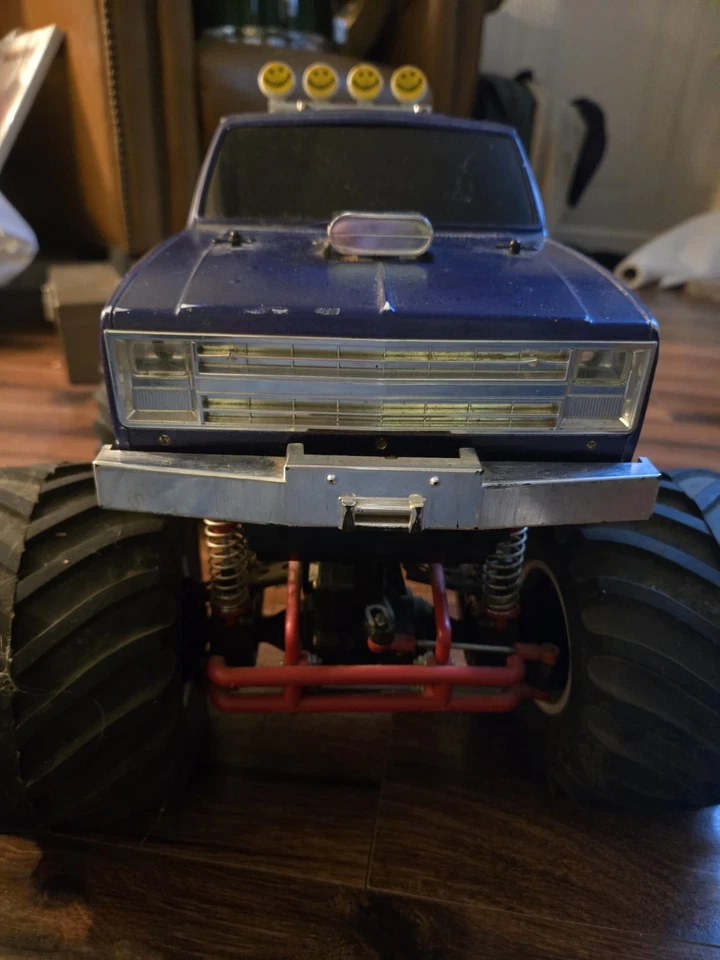 Tamiya Super Clod Buster 1/10 RC Monster Truck Project Parts Repair - Image 3 of 4