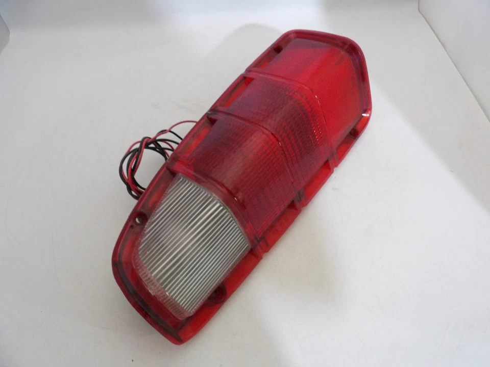 1972 1973 1974 1975 76-1980 Dodge Truck D100 D200 D300 R/H задний фонарь в сборе - Изображение 3 из 4