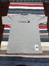Rare VTG TOMMY HILFIGER Spell Out Flag Graphic T Shirt 90s Made in USA Gray XL