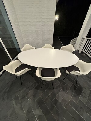 knoll Herman Miller Saarinen 84  Dining Table & 6 Eames Arm Chairs.