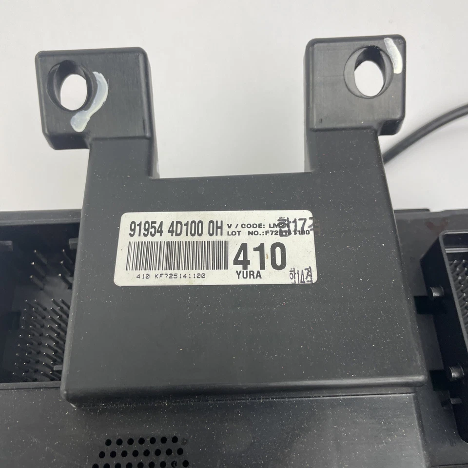 2007 08 Kia Motors Sedona Entourage caixa de fusíveis painel bloco módulo 91954 4D100 OH - Imagem 2 de 4