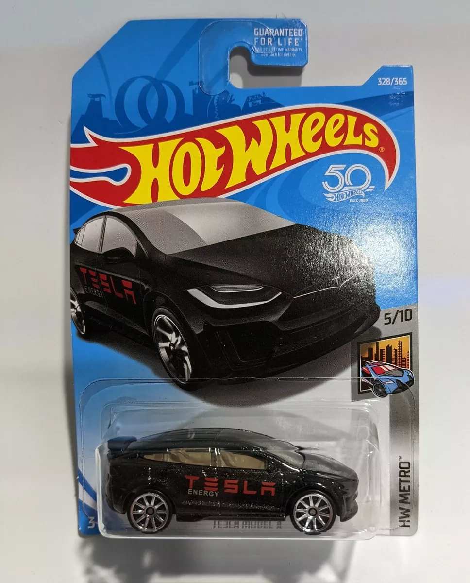 Hot wheels store tesla 2018