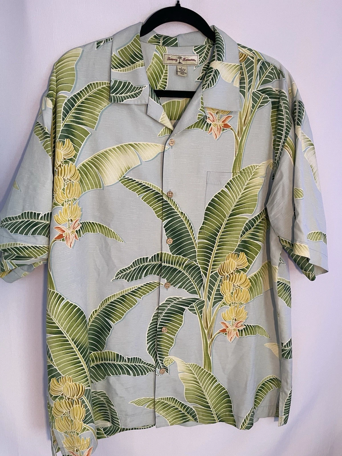 Tommy Bahama Shirt Mens Large Floral 100% Silk Button Up Hawaii