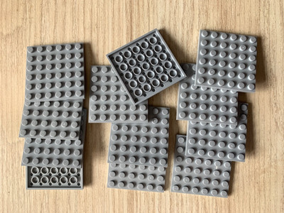 12 LEGO GRAUE LICHTPLATTE - 6x6 - geteilt aus 75267 wie auf dem Bild