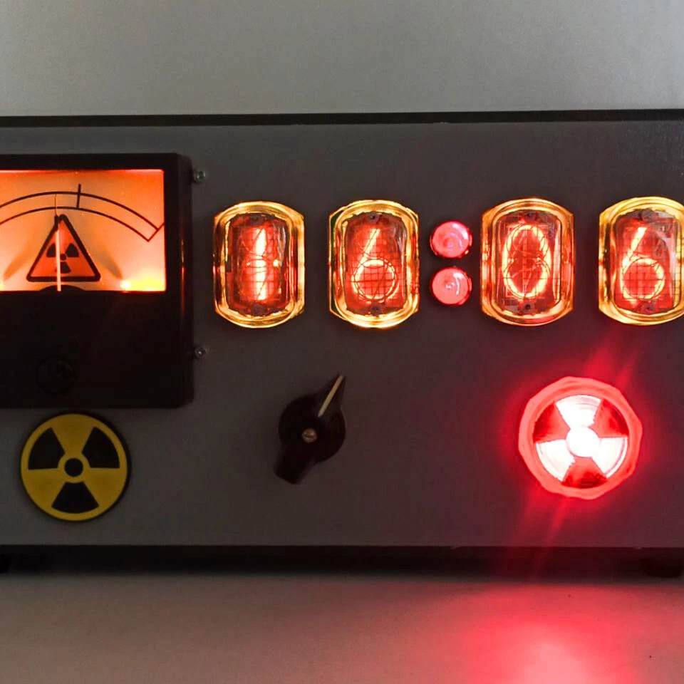 Fallout New Vegas Juego Nixie Tubo Reloj de Mesa IN-12 Tubos Post - Apocalipsis Foto 2 de 4