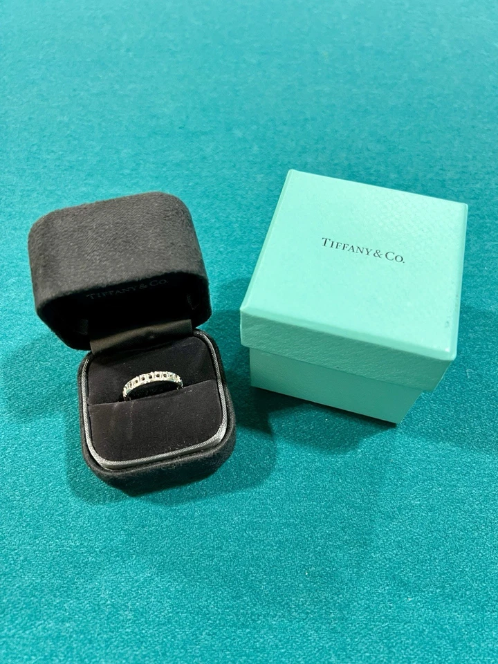 Auténtica Tiffany & Co. Anillo True T Oro Blanco 18k Talla 5.75 Banda Estrecha con Caja Foto 4 de 4
