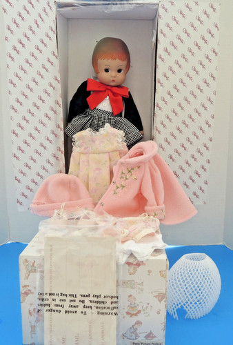 Vintage 13" Effanbee Patsy Picture Perfect PA1302 Plus extra Winter Pink Outfit