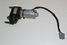 MERCEDES-BENZ SL R230 2007 Front Right Seat Control Motor A2158200542 MERCEDES-BENZ SL R230 2007 Front Right Seat Control Motor A2158200542
